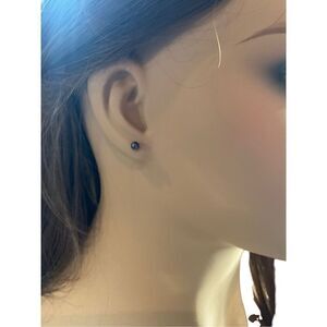 Black Silver Natural Pearl Stud Earrings